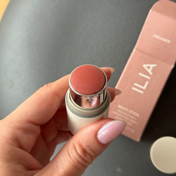 new ilia multi stick shade dreamer - Picture 1 of 4
